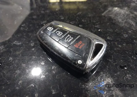 2016 Hyundai Santa Fe Sport 2.0L Turbo z USA, uszkodzony, nr VIN 5XYZWDLAXGG353979